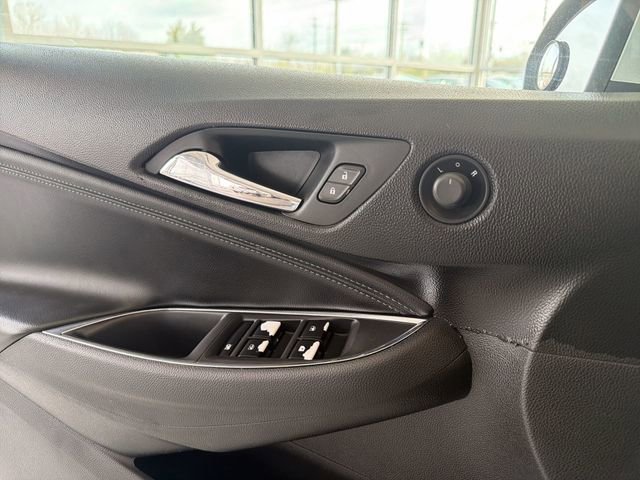 Used 2017 Chevrolet Cruze Premier w/ RS Package image 21