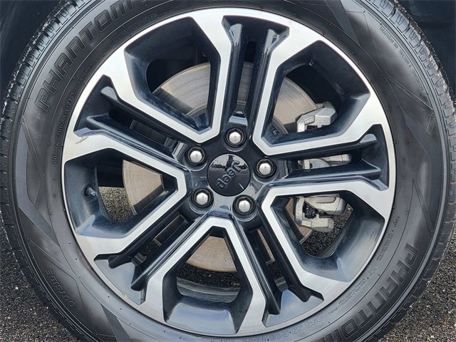 Certified 2023 Jeep Compass Limited image 17