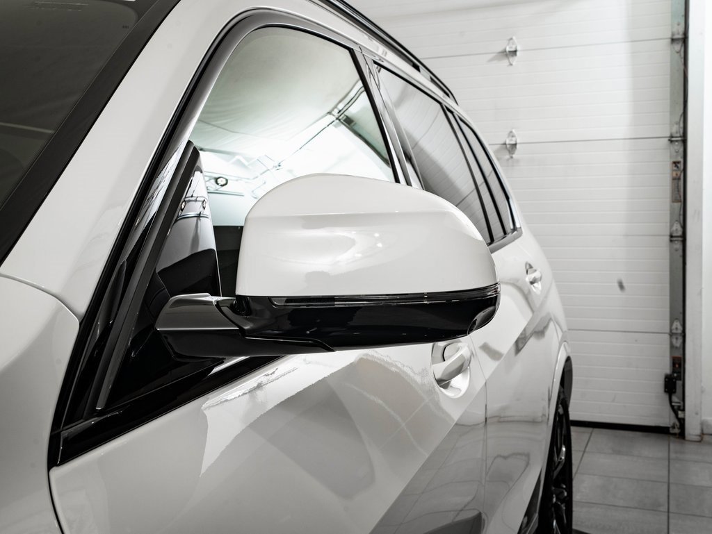 New 2026 BMW X7 xDrive40i w/ M Sport Package image 17