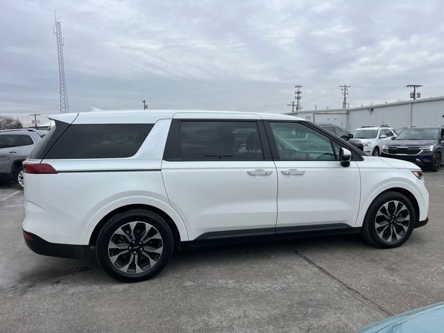 Certified 2024 Kia Carnival EX image 15