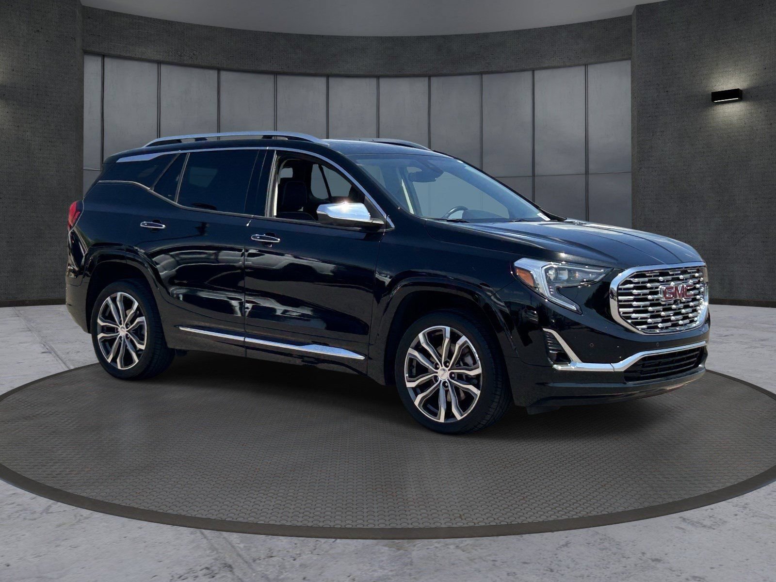 Certified 2020 GMC Terrain Denali w/ Denali Premium Package AWD/4WD image 8