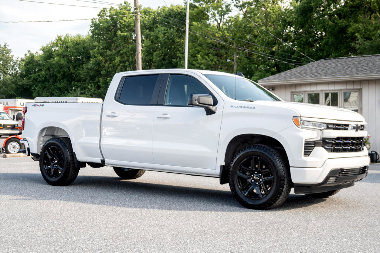 Used 2024 Chevrolet Silverado 1500 RST image 4