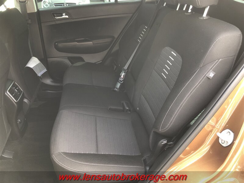 Used 2019 Kia Sportage LX w/ LX Popular Package FWD image 17