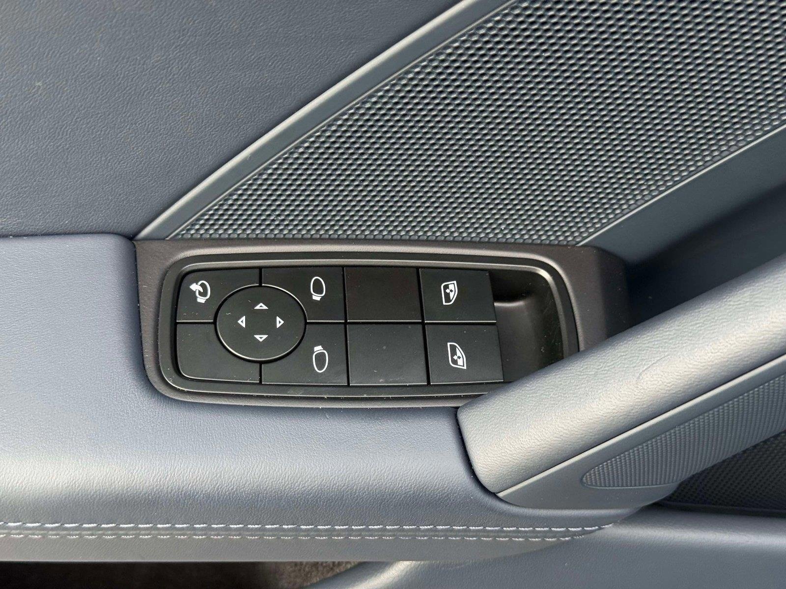 Used 2025 Porsche 911 Carrera GTS image 33