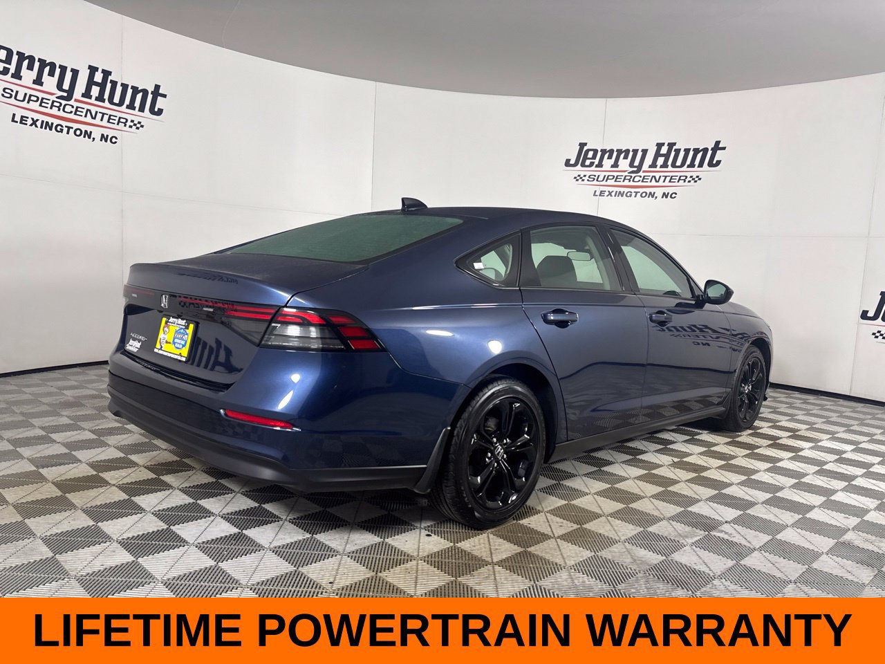 Used 2025 Honda Accord SE image 5