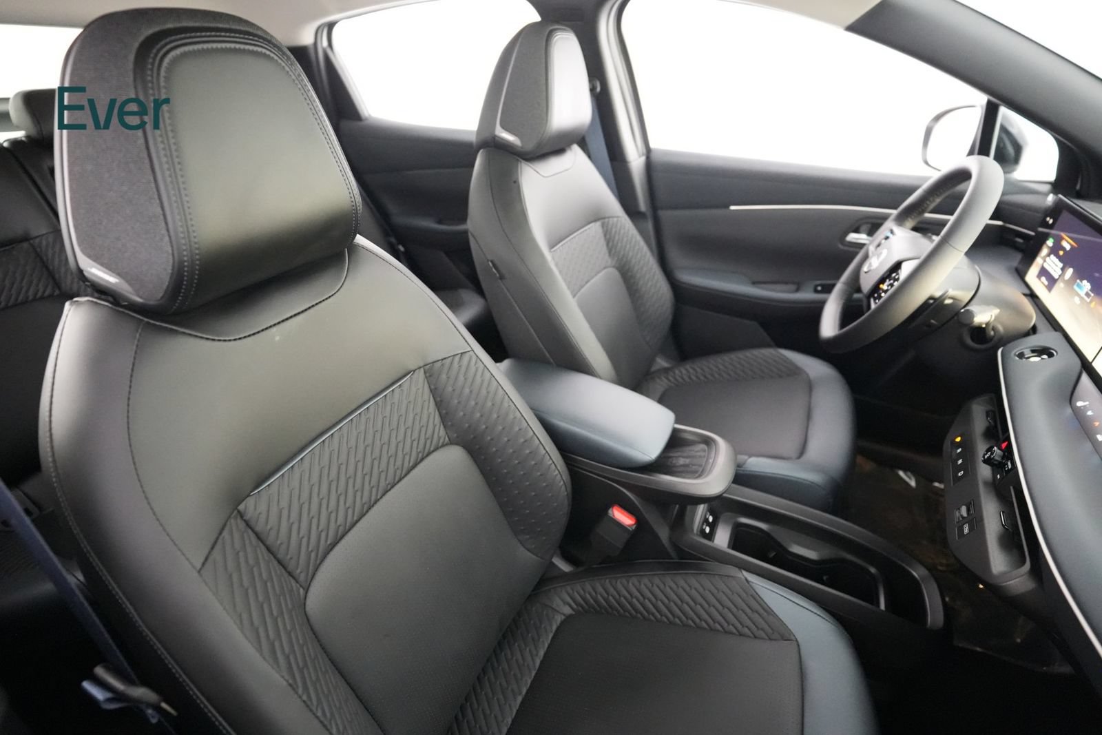 Used 2026 Nissan Leaf Platinum+ FWD image 23