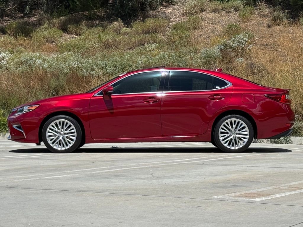 Used 2016 Lexus ES 350 w/ Navigation System Package image 8