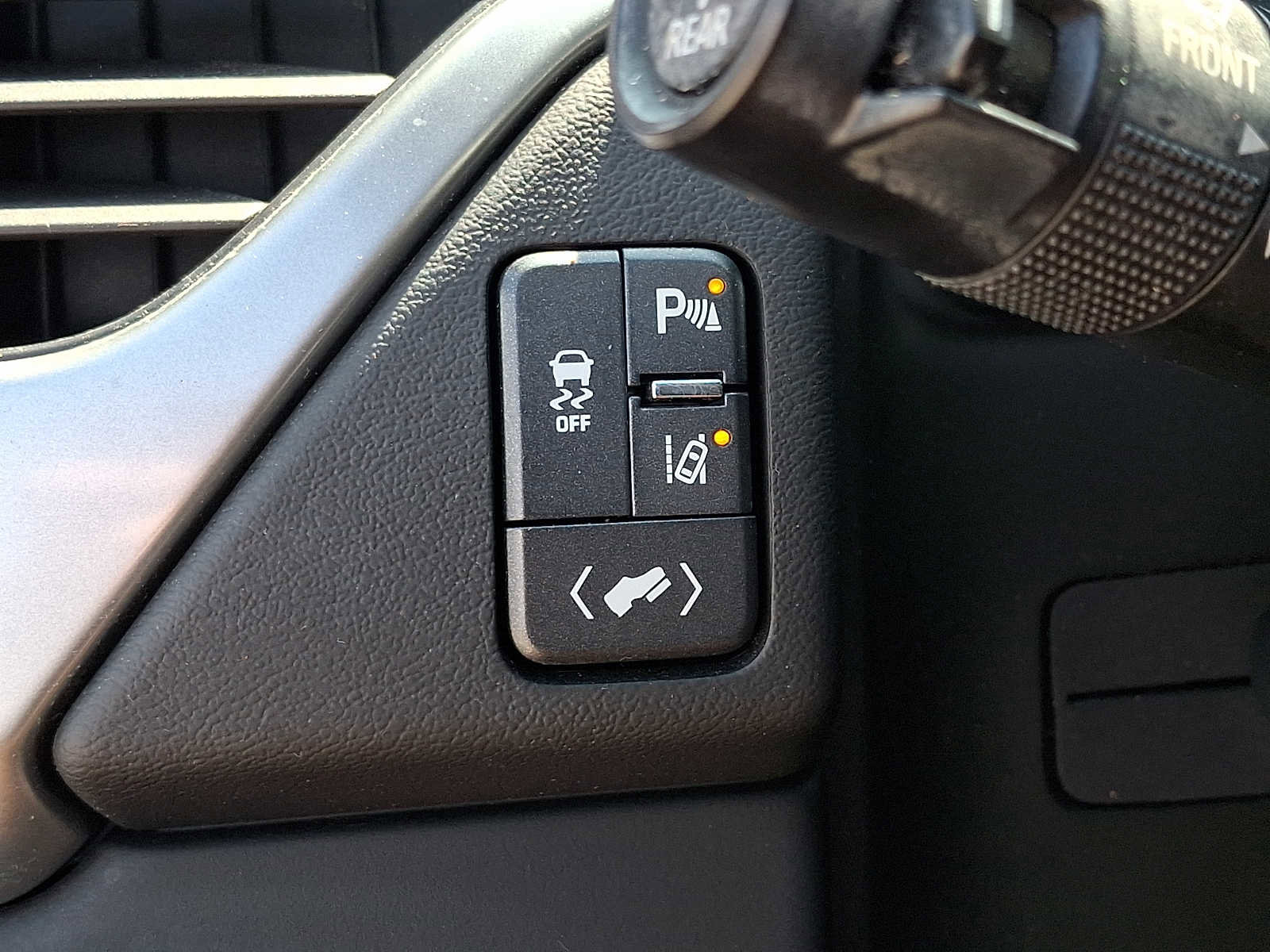 Used 2015 Chevrolet Suburban LT image 22