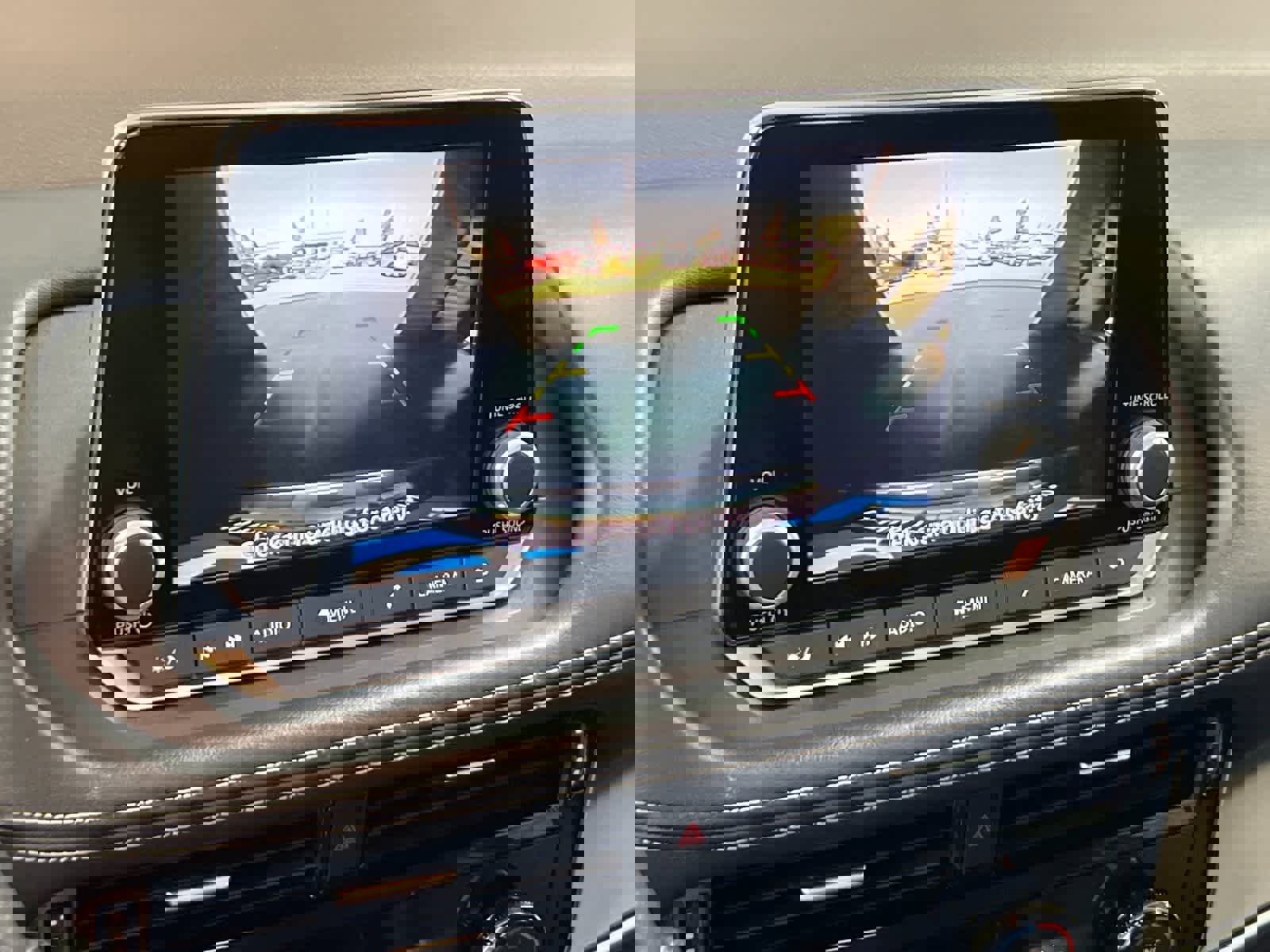 Used 2023 Nissan Rogue SV image 19