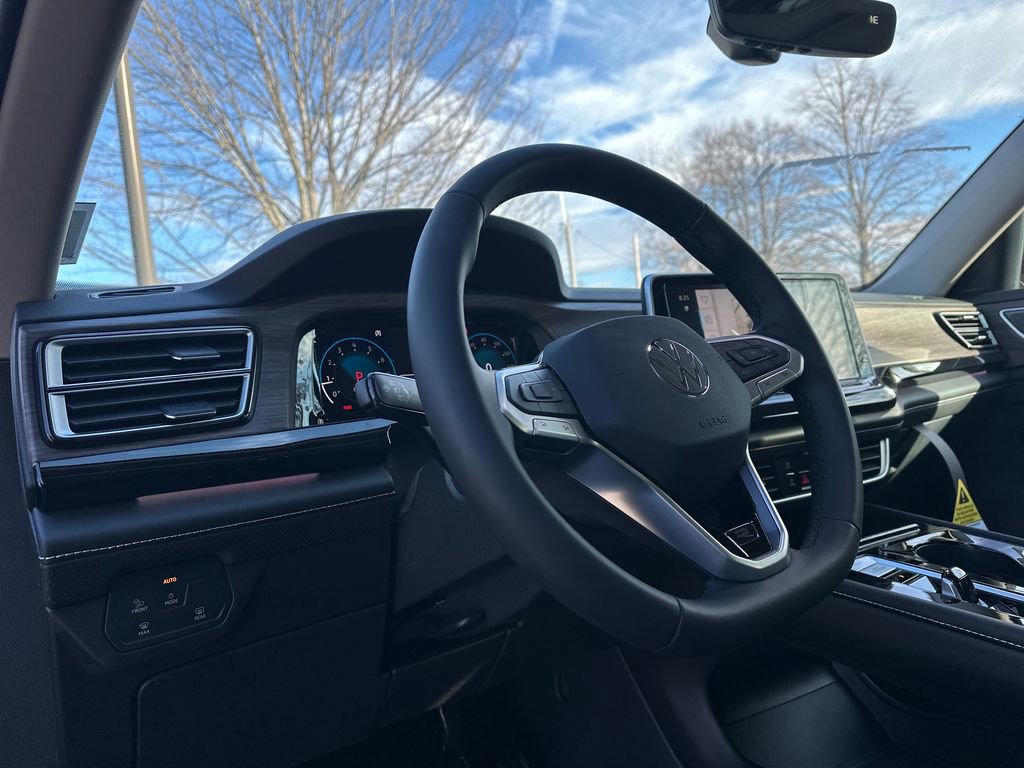New 2026 Volkswagen Atlas SEL Premium R-Line image 6