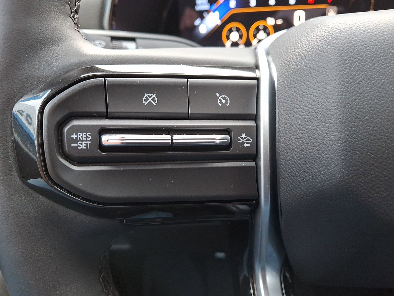 Used 2024 Chevrolet Colorado ZR2 w/ ZR2 Bison Edition image 23