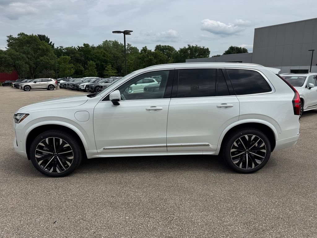 New 2026 Volvo XC90 T8 Plus w/ Protection Package Premier AWD/4WD image 2