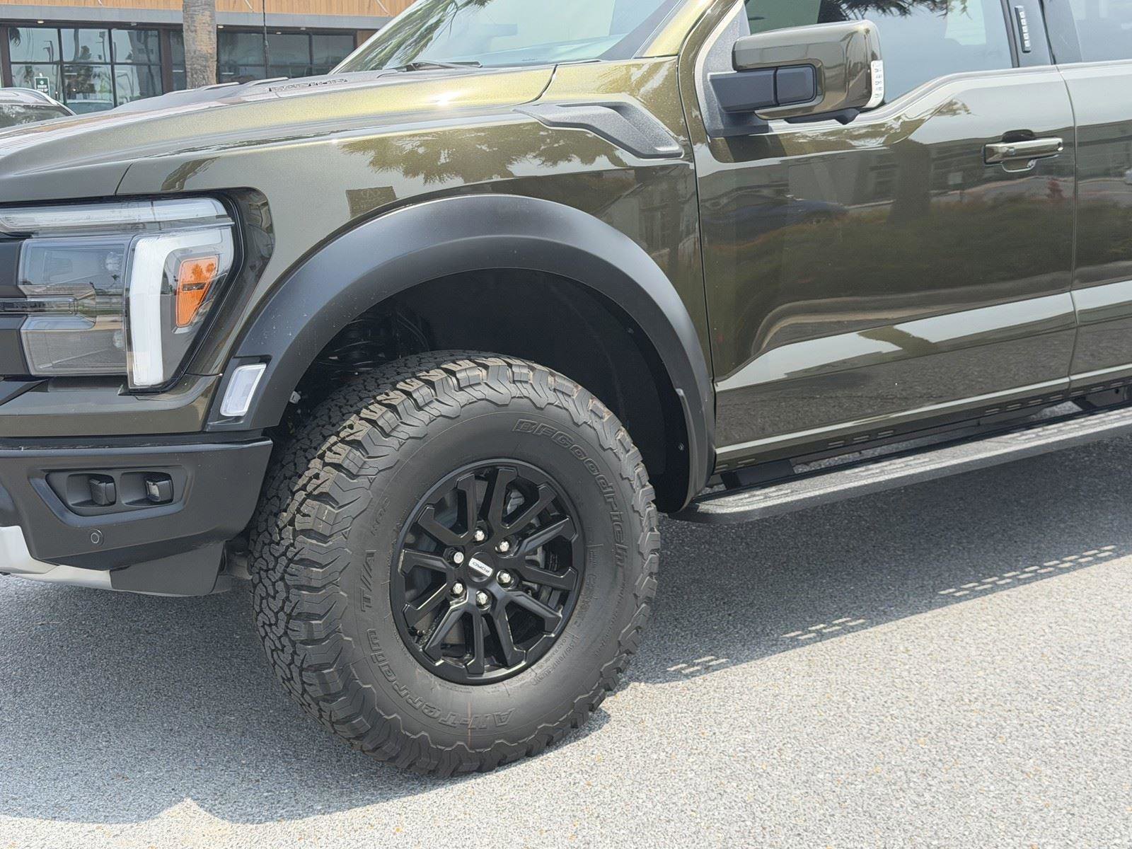 Used 2026 Ford F150 Raptor AWD/4WD image 17