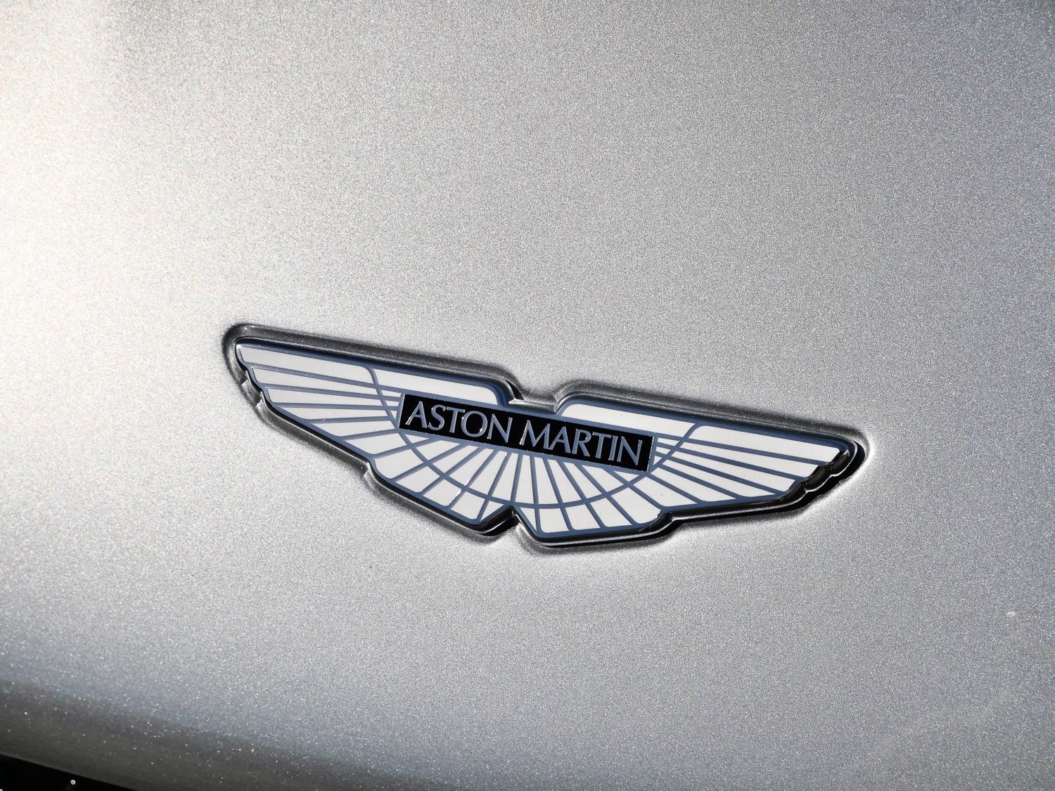 Used 2023 Aston Martin DBS Coupe RWD image 23