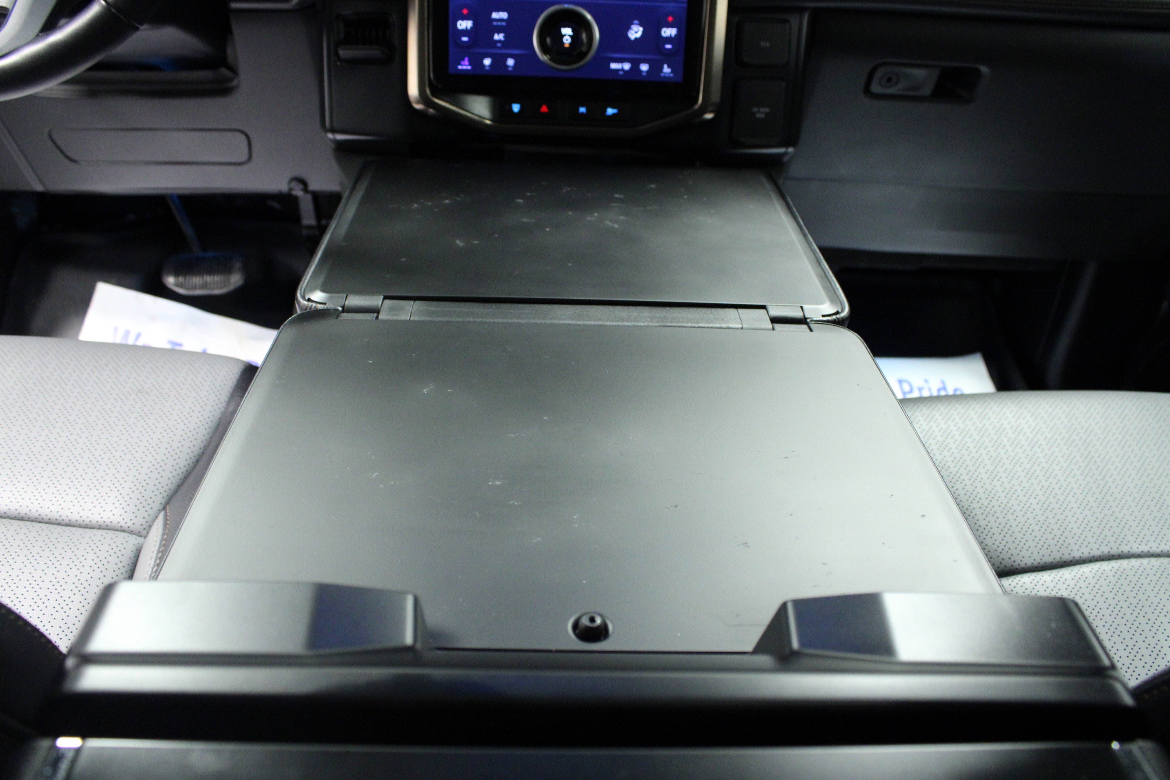 Used 2024 Ford F150 Lightning Lariat AWD/4WD image 20