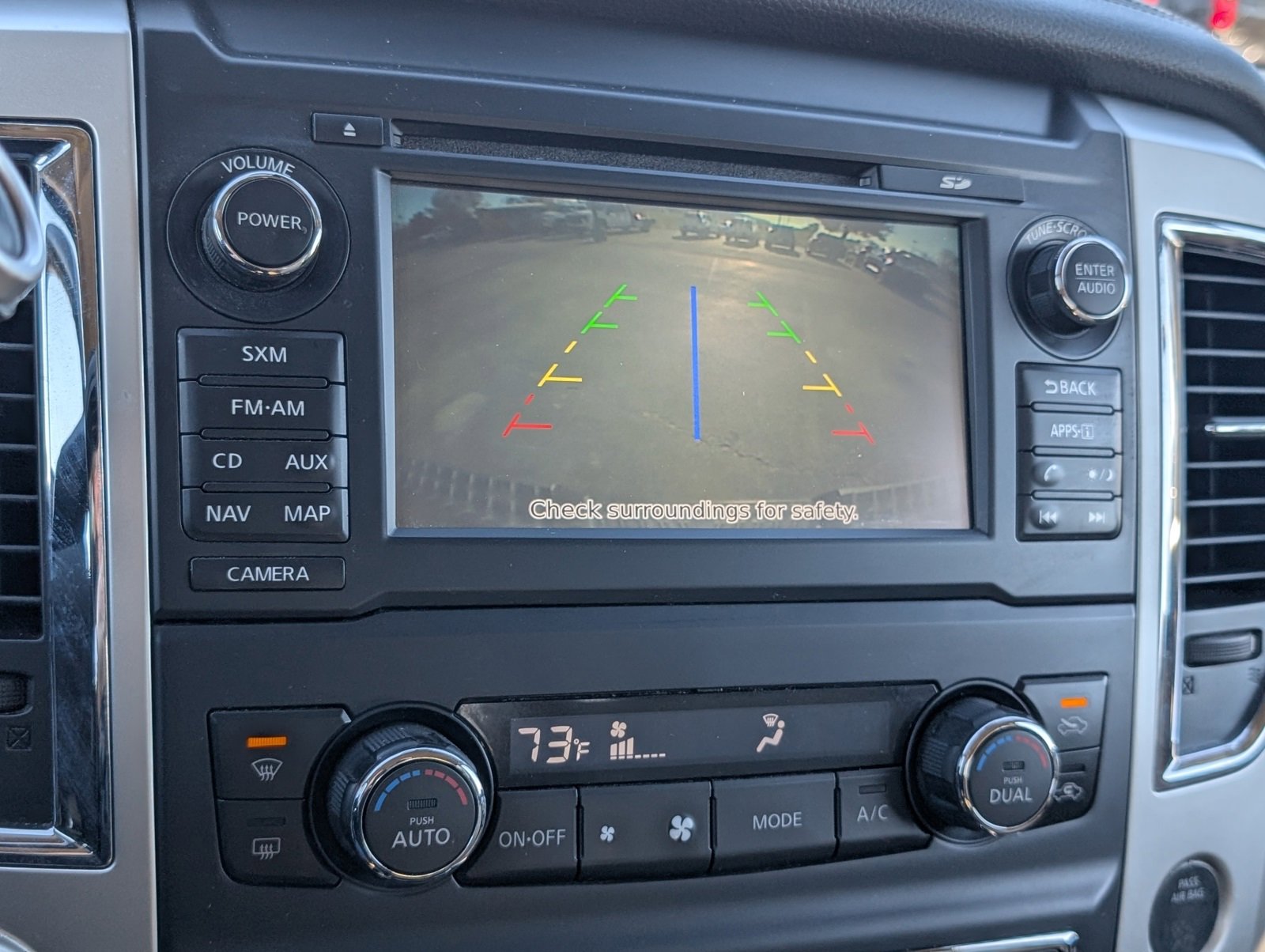 Used 2017 Nissan Titan SL image 10