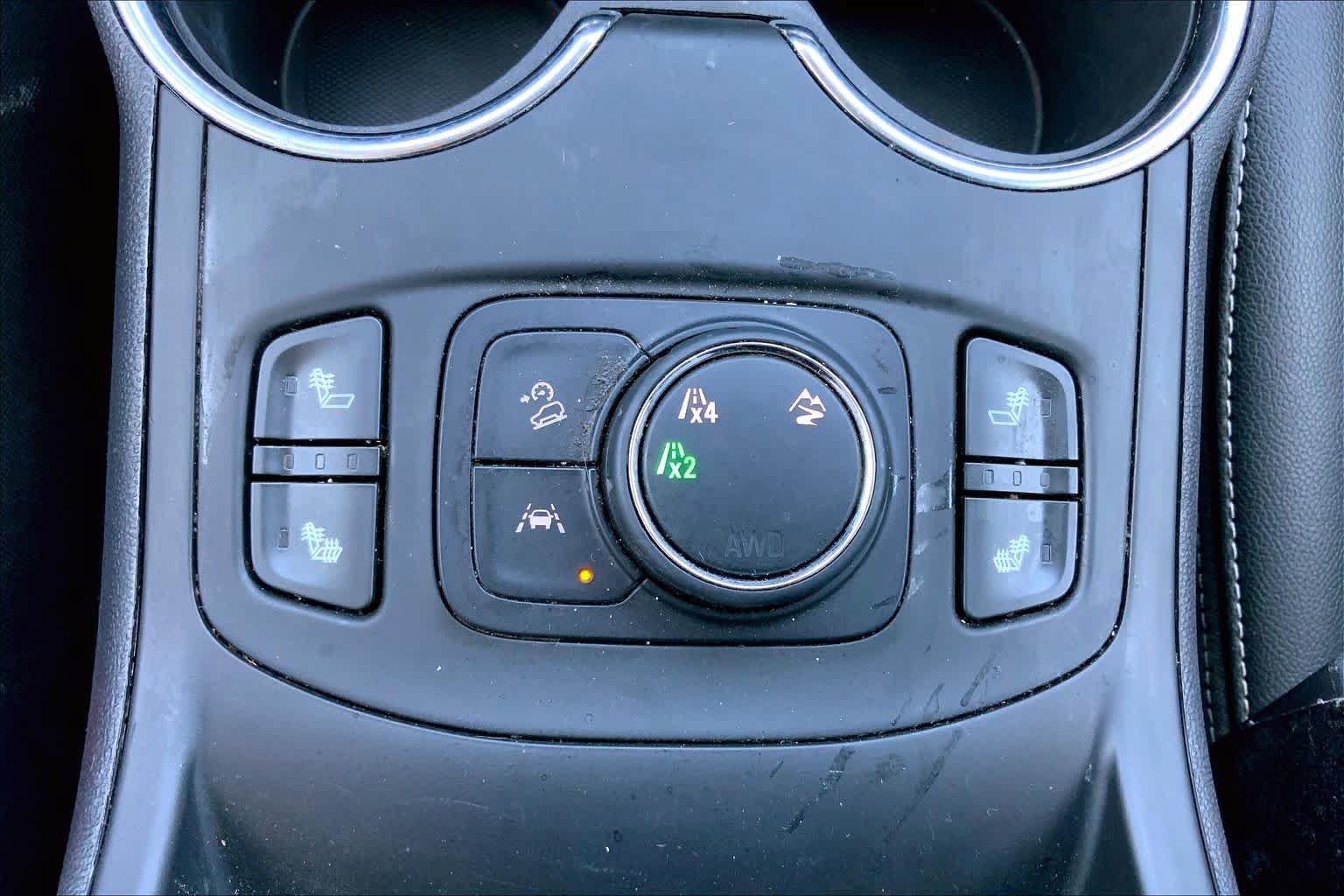 Used 2024 GMC Terrain SLT AWD/4WD image 34