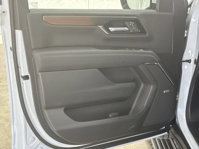 New 2026 GMC Yukon XL Denali w/ Denali Reserve Package RWD image 23