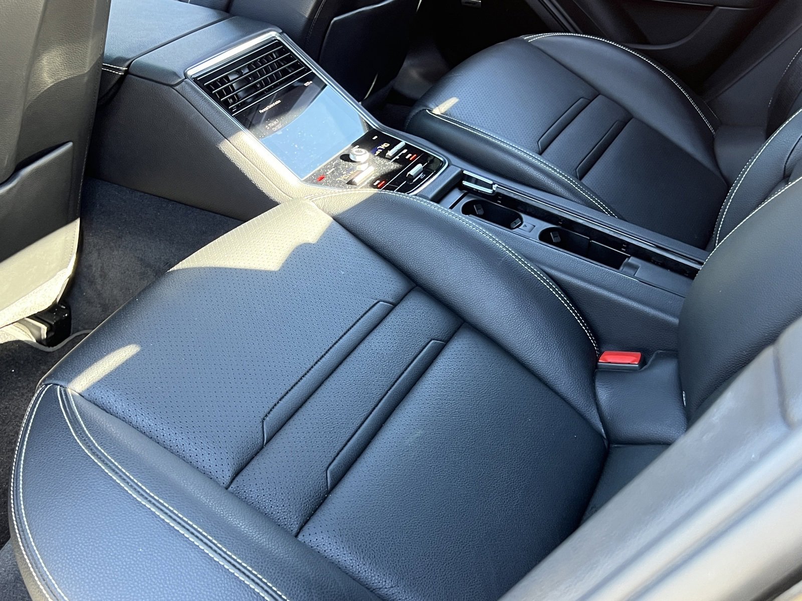 Certified 2020 Porsche Panamera Edition image 17