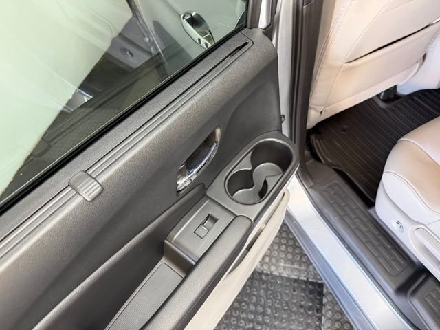 Used 2022 Honda Pilot Touring image 32