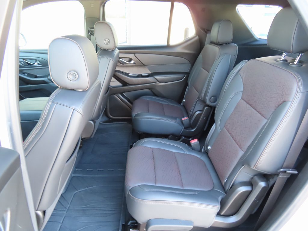 Certified 2022 Chevrolet Traverse High Country w/ LPO, Floor Liner Package image 30