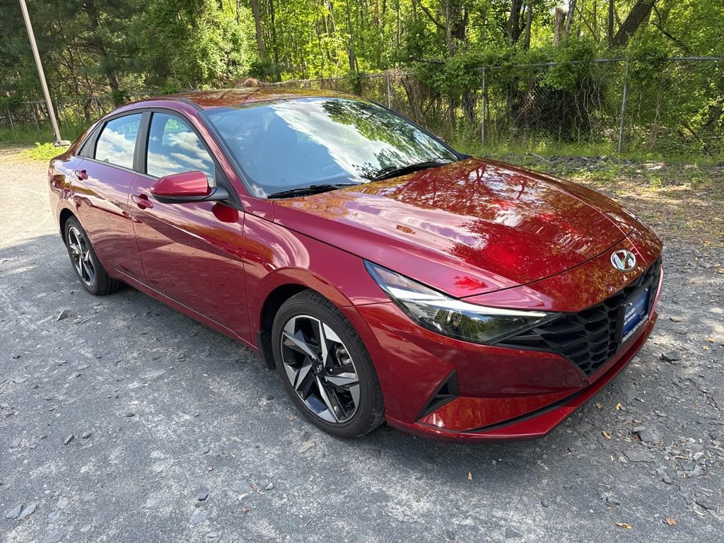 Certified 2023 Hyundai Elantra SEL w/ Convenience Package FWD image 7