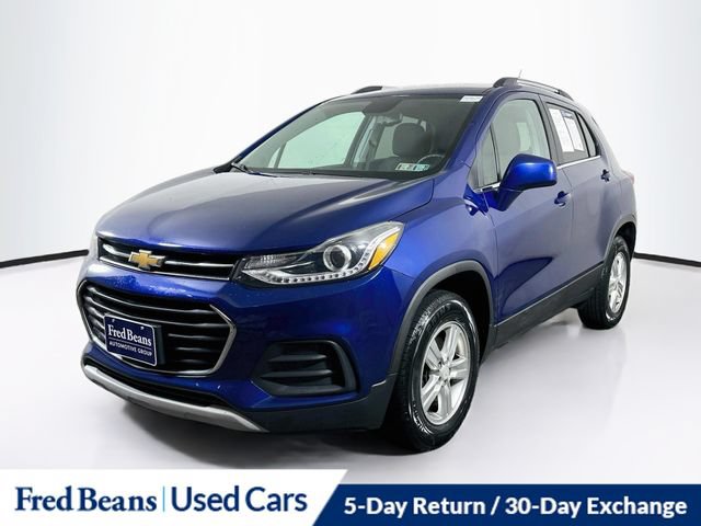 Used 2017 Chevrolet Trax LT w/ Driver Confidence Package AWD/4WD image 3