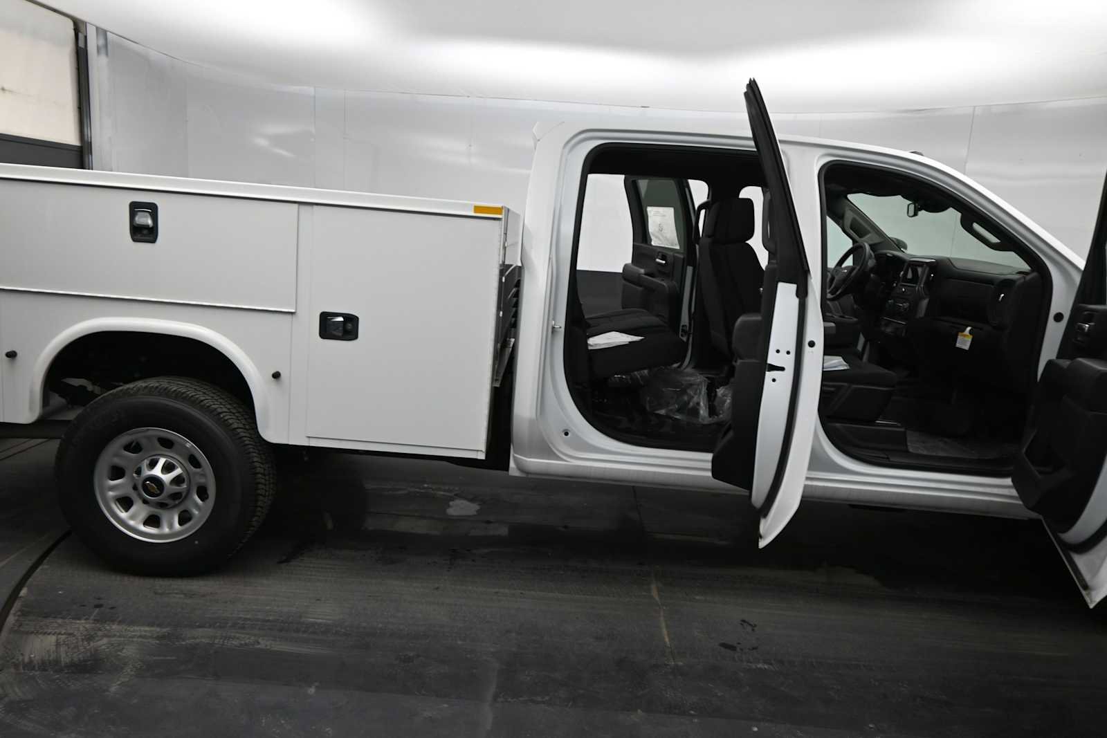 Used 2024 Chevrolet Silverado 3500 W/T w/ WT Convenience Package AWD/4WD image 21