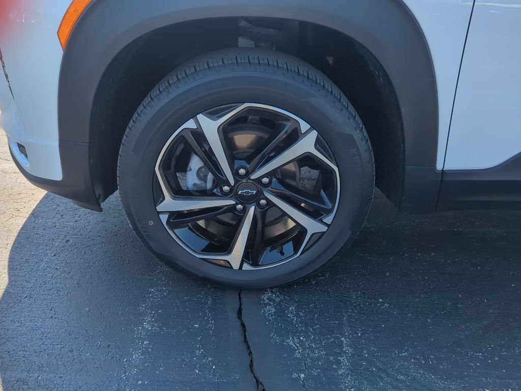 Certified 2023 Chevrolet TrailBlazer RS w/ Convenience Package image 15