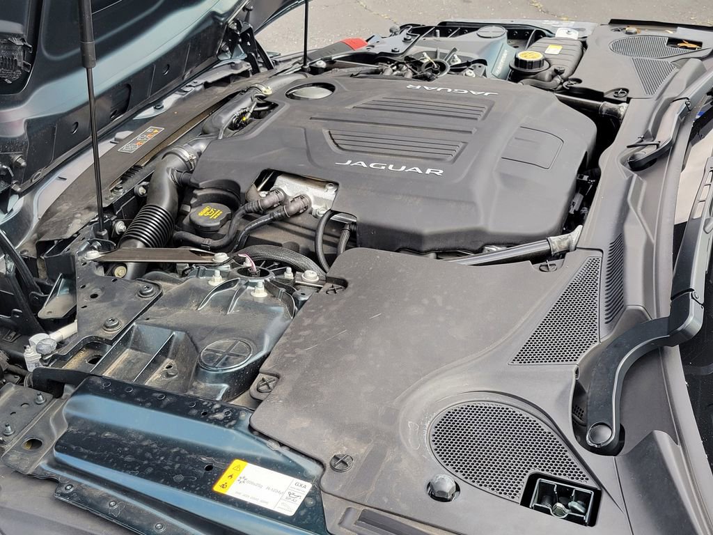 Used 2023 Jaguar F-TYPE R-Dynamic image 17