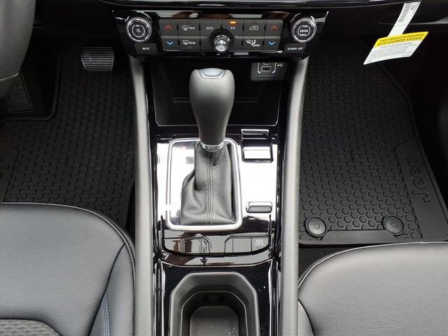 New 2025 Jeep Compass Latitude w/ Sun & Sound Group image 13