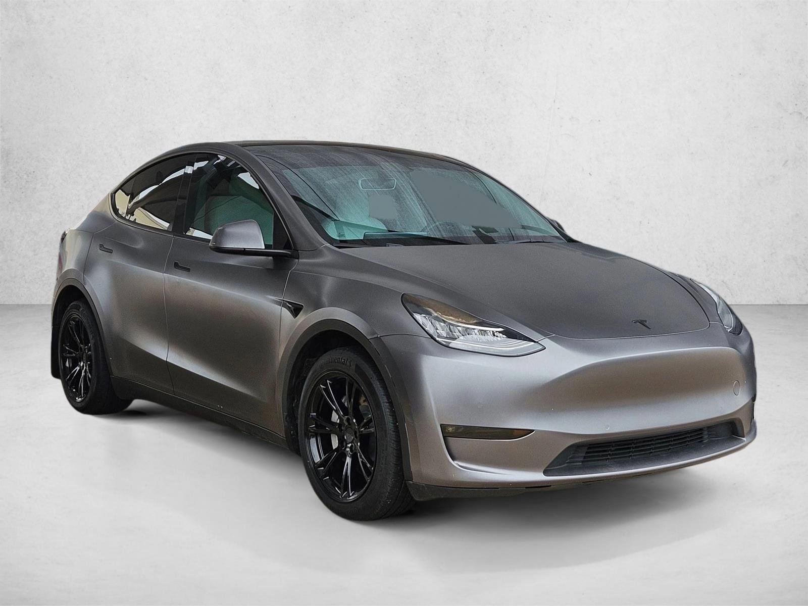 Used 2022 Tesla Model Y Long Range AWD/4WD image 3