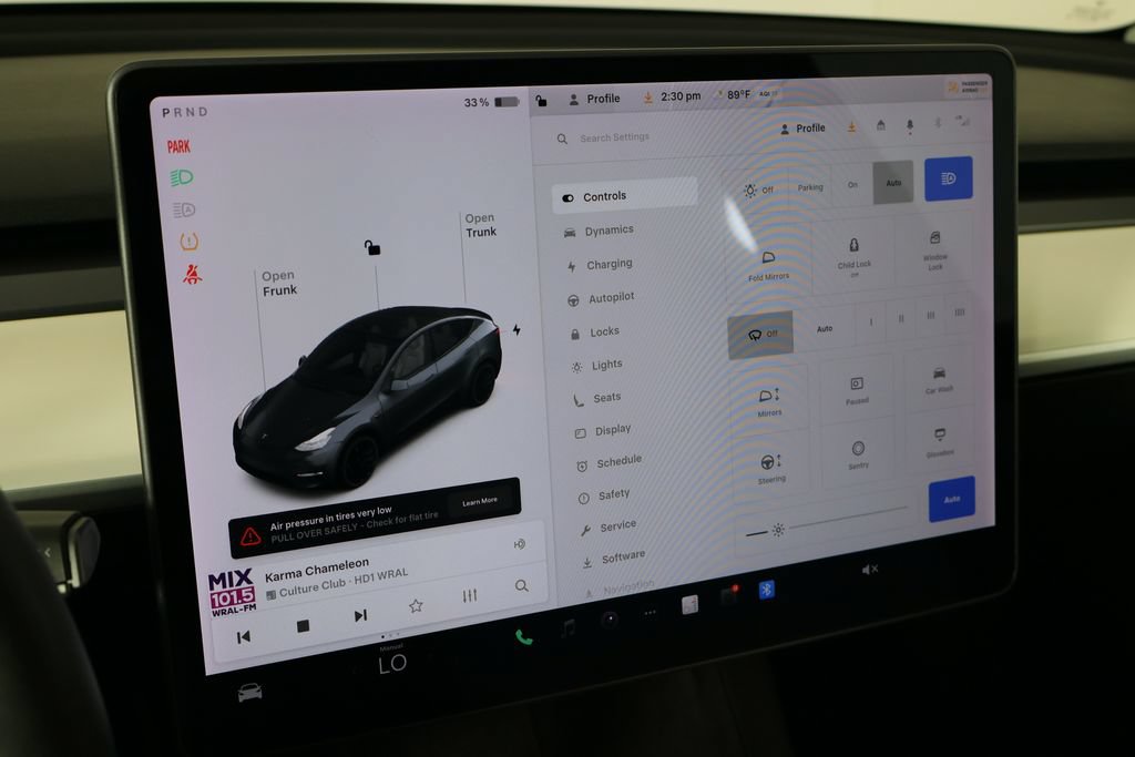 Used 2021 Tesla Model Y Long Range AWD/4WD image 28