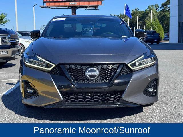 Used 2023 Nissan Maxima SR w/ Sport Mat Group FWD image 2