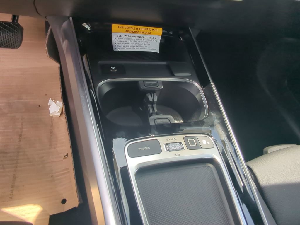 New 2025 Mercedes-Benz GLB 250 GLB 250 image 9