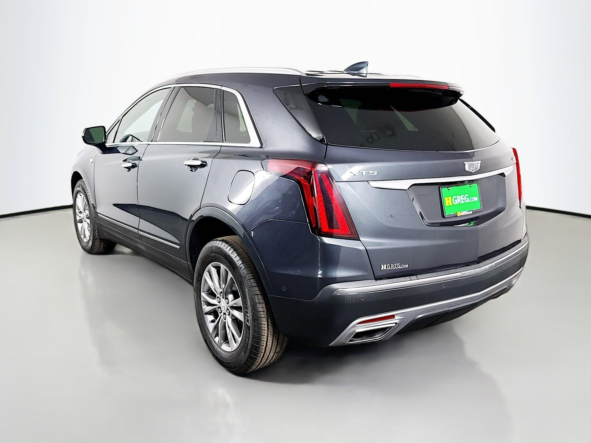 Used 2022 Cadillac XT5 Premium Luxury w/ Technology Package image 7