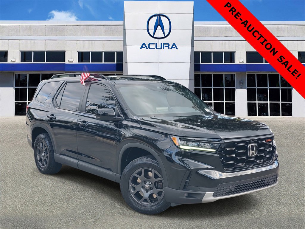 Used 2023 Honda Pilot TrailSport image 1