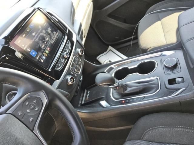 Used 2023 Chevrolet Traverse LT image 6