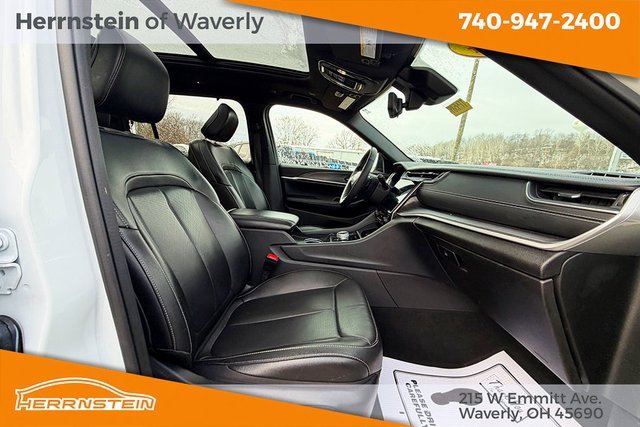 Used 2024 Jeep Grand Cherokee L Limited w/ Luxury Tech Group II image 27