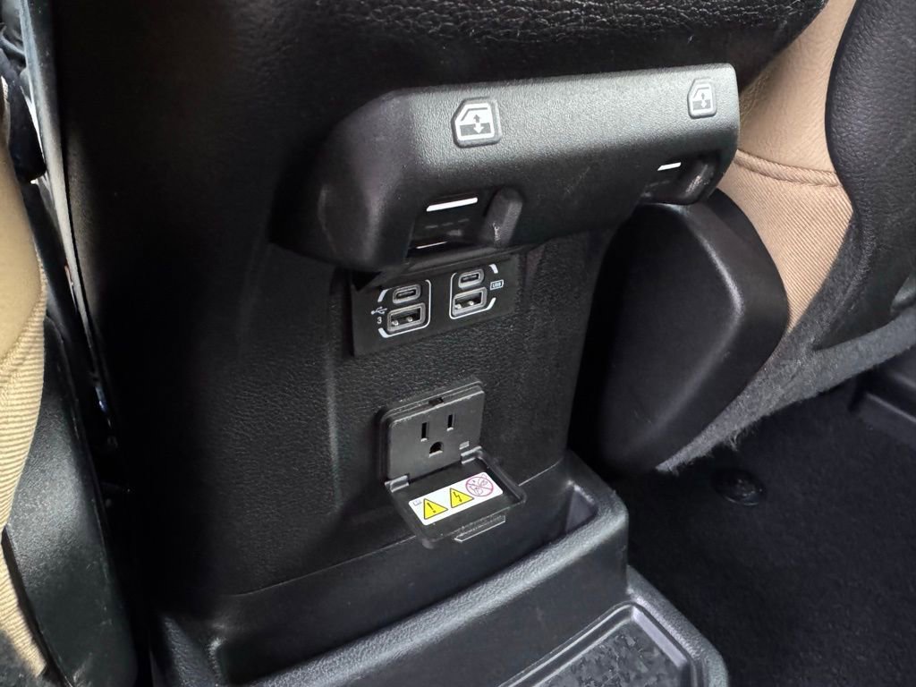 Used 2018 Jeep Wrangler Unlimited Rubicon image 19