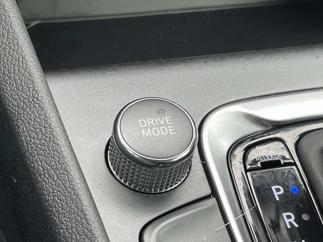 Certified 2023 Hyundai Kona SEL AWD/4WD image 31