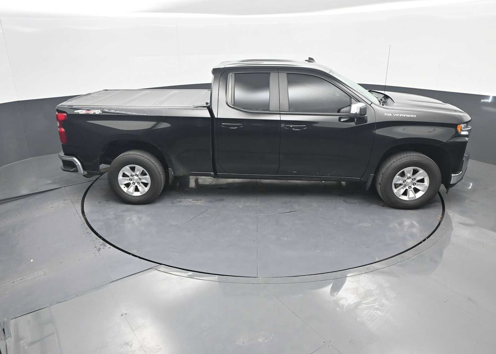 Used 2021 Chevrolet Silverado 1500 LT AWD/4WD image 61
