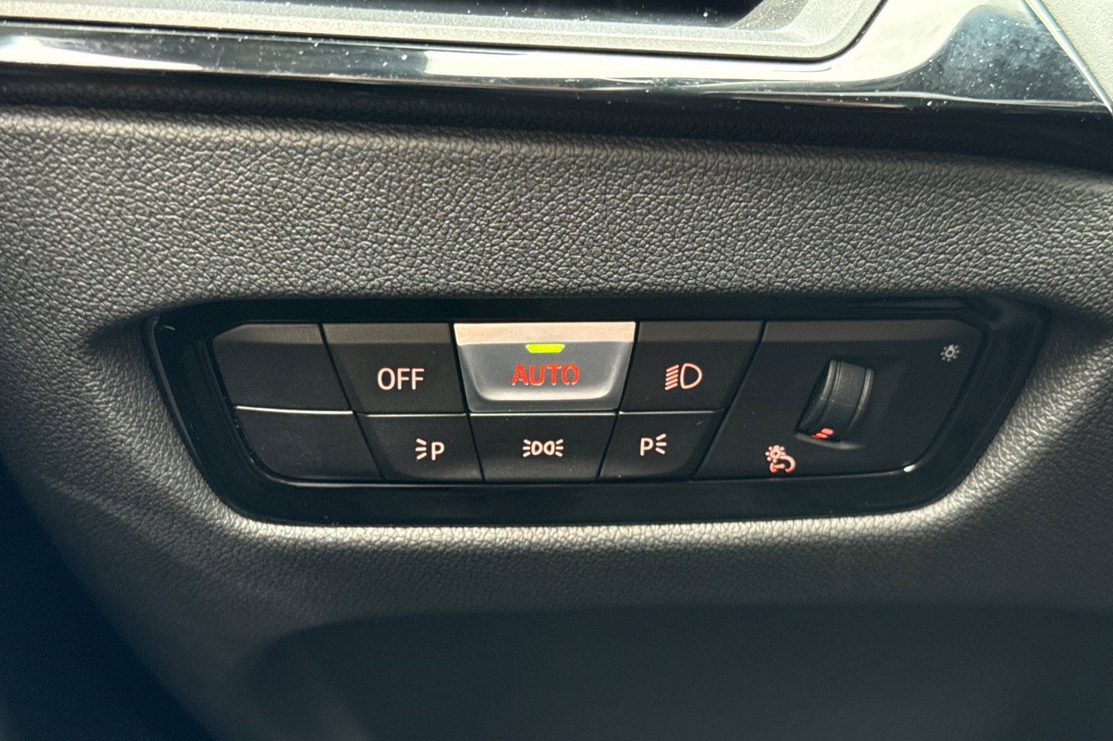 Certified 2023 BMW 230i Coupe w/ Convenience Package image 35