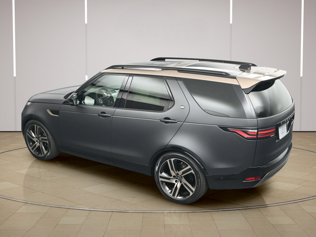 New 2026 Land Rover Discovery Limited Edition AWD/4WD image 33