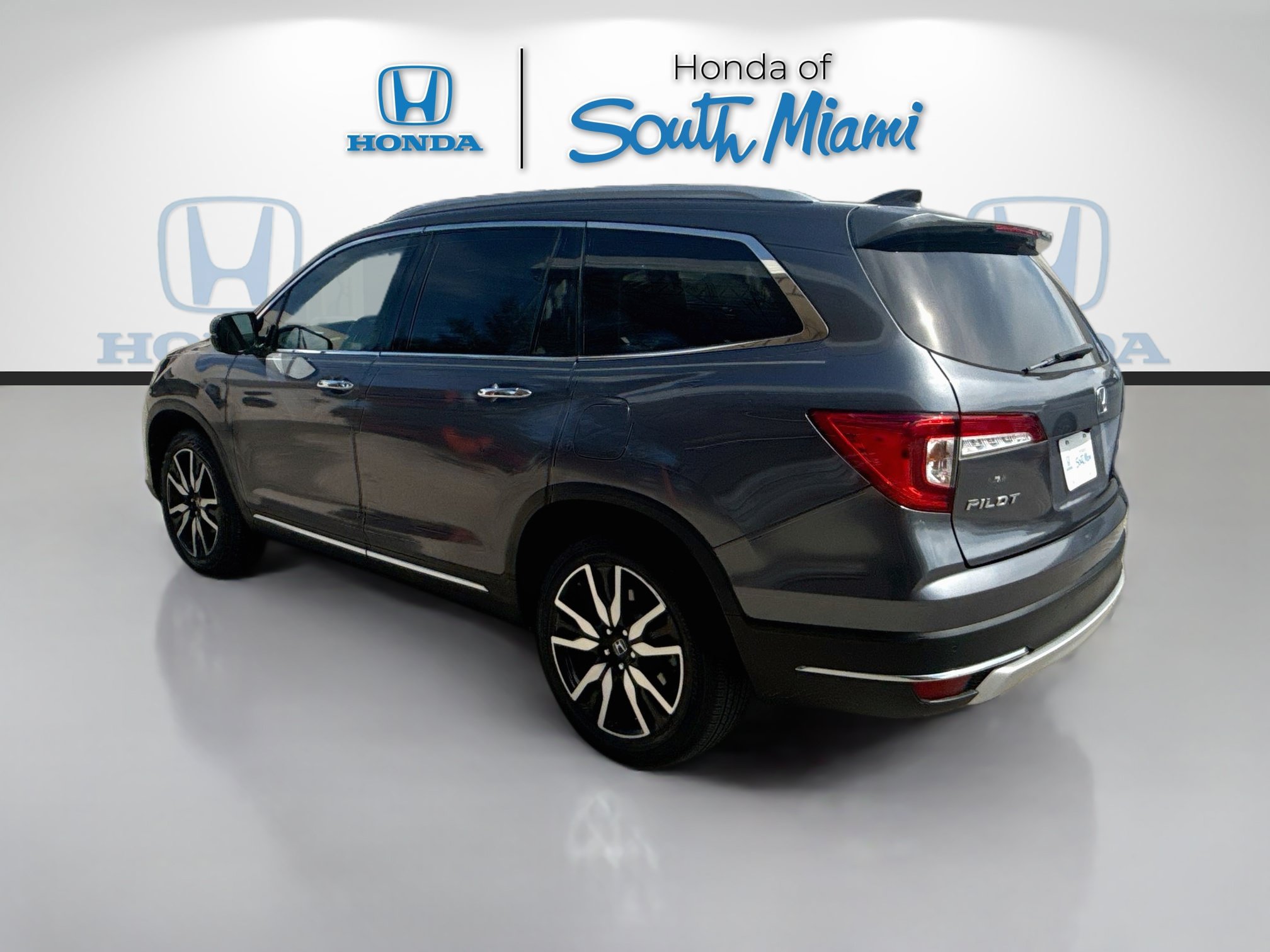 Used 2019 Honda Pilot Touring image 5