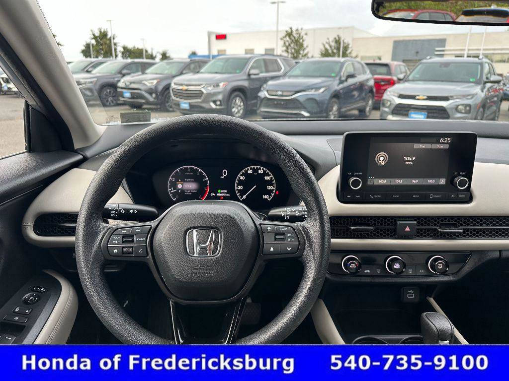 Used 2023 Honda HR-V LX image 17