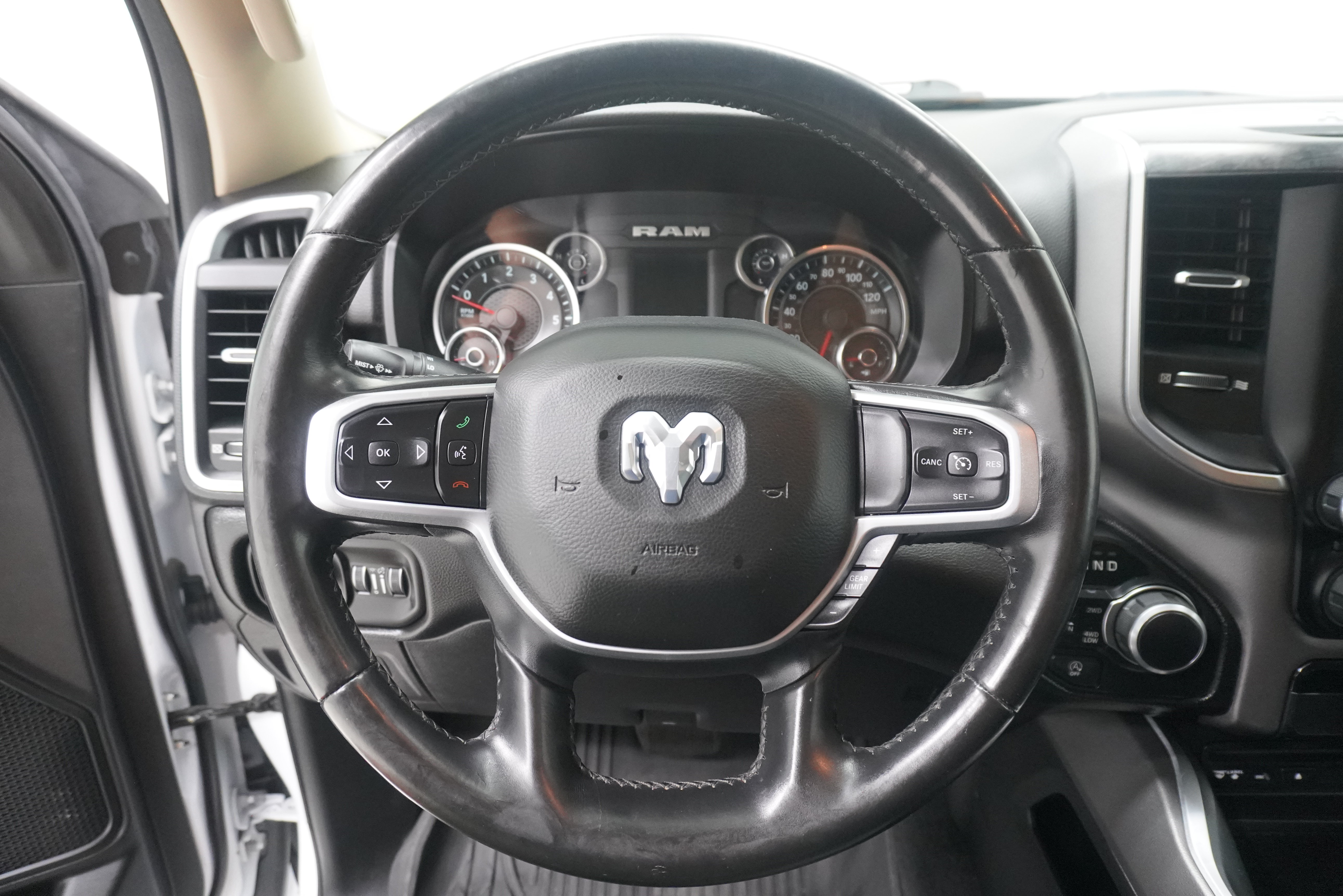 Used 2019 RAM 1500 Big Horn AWD/4WD image 16