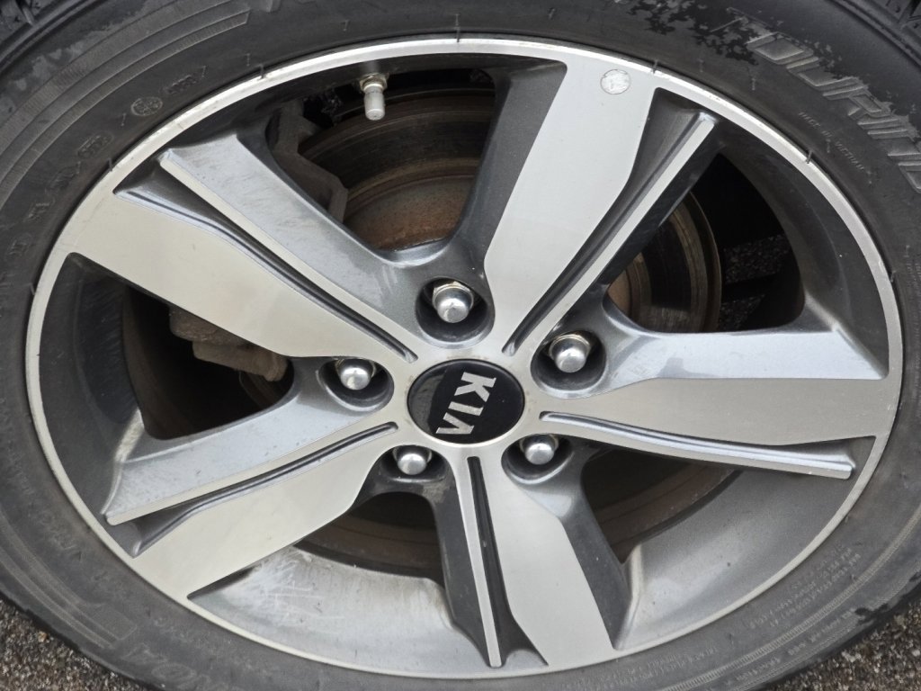 Used 2018 Kia Forte S image 10