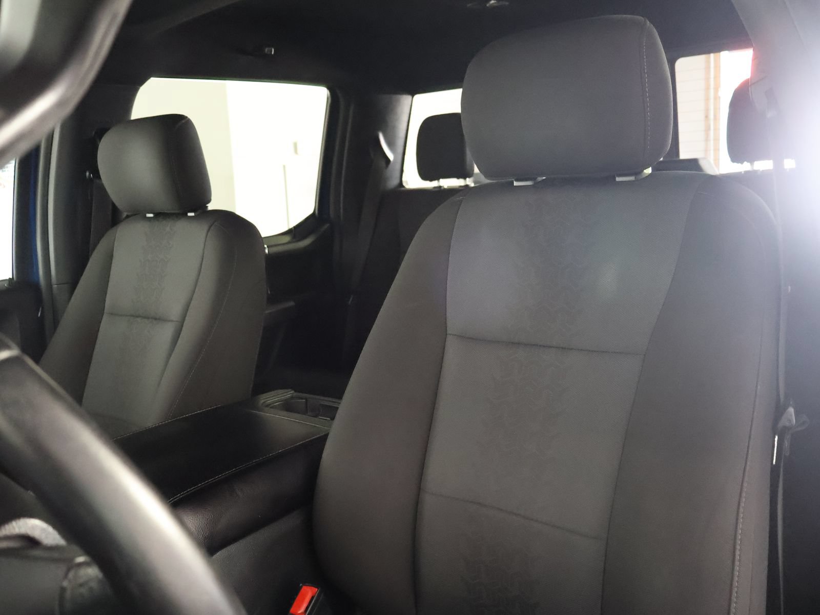 Used 2018 Ford F150 XLT w/ Equipment Group 302A Luxury AWD/4WD image 25