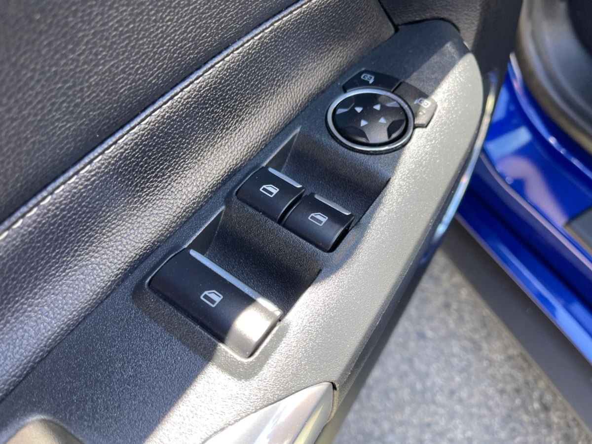 Used 2016 Ford Mustang Premium RWD image 18
